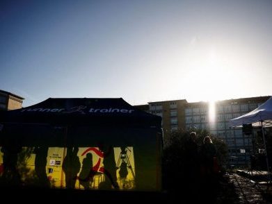 O Papa dormiu bem à noite e agora está descansando