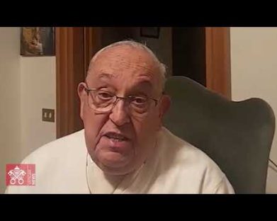 O Papa aos jovens em vídeo inédito: aprendam a escutar, isso ajuda a paz