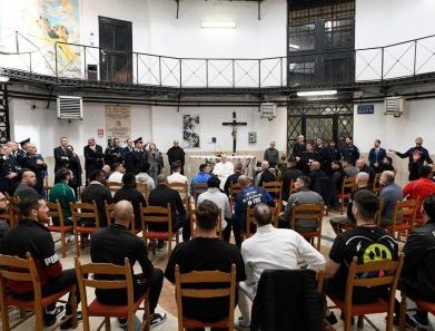 Papa Francisco visita prisão romana de Regina Coeli
