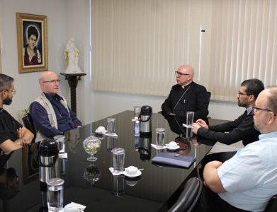 CNBB recebe em visita o decano do Studio Biblicum Franciscanum, frei Rosario Pierri