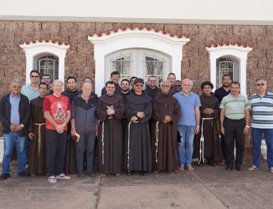 Tempo de oração e fraternidade: frades franciscanos viveram Retiro Custodial 2025 em Campo Grande