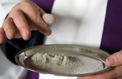 Papa: Quaresma, conversão do coração e jejum das palavras