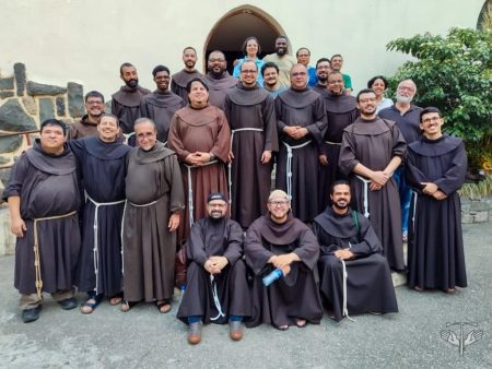 Curso de Treinamento para a Conferência Brasil-Cone Sul A primeira fase do curso para formadores, animadores e responsáveis ​​foi concluída.