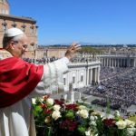 O Papa: façamos ouvir o grito de paz que brota do coração. Em 11 de abril, uma vigília de oração