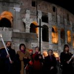 Via-Sacra: Cristo anula o mal com o amor. Quem abusa do poder terá que responder perante Deus