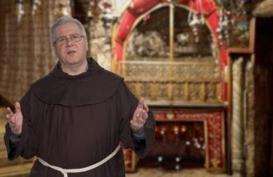 Padre Francesco Patton assina as meditações da Via Sacra no Coliseu. Sexta-feira Santa, 3 de abril de 2026