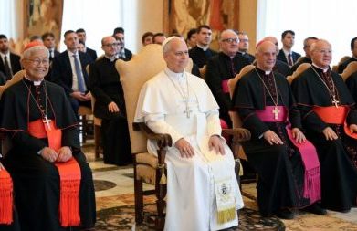 Leão XIV: a era hipermidiática gera pobreza espiritual