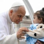 Papa: peçamos à Virgem que faça crescer em nós o amor pela Santa Madre Igreja