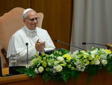 O Papa apresenta a Magnifica humanitas: "Desarmar a IA"