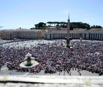 Papa: que Deus ilumine a consciência de quem pode decidir sobre a paz