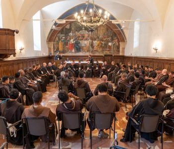 A vocação à luz da fraternidade Os frades menores de dez anos nos lugares de São Francisco
