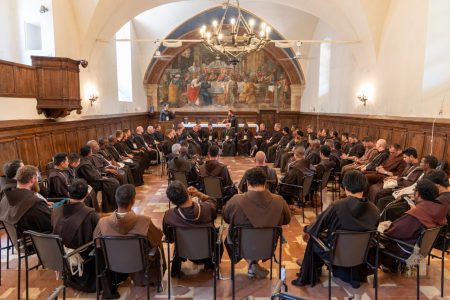 A vocação à luz da fraternidade Os frades menores de dez anos nos lugares de São Francisco
