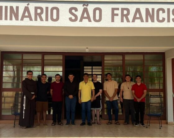 Jovens de diferentes cidades de Mato Grosso participam de Encontro Vocacional