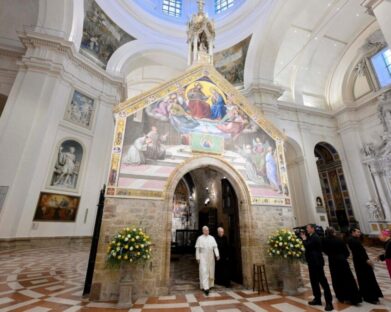 Assis aguarda Leão: o Papa encoraja os jovens a sonharem com "coisas grandes"
