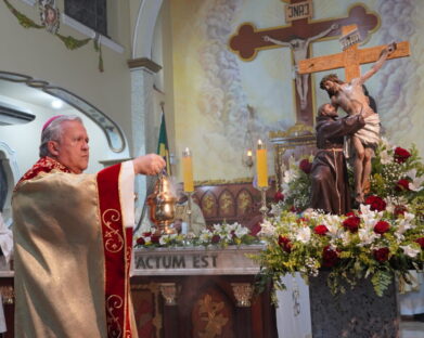 Convento e Paróquia São Francisco de Assis celebram os Estigmas de São Francisco com tarde de espiritualidade