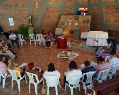 RETIRO BÍBLICO: Da oração à partilha, uma tarde de fé e fraternidade