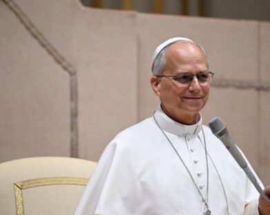 Papa Leão será internado na terça-feira, 13 de outubro